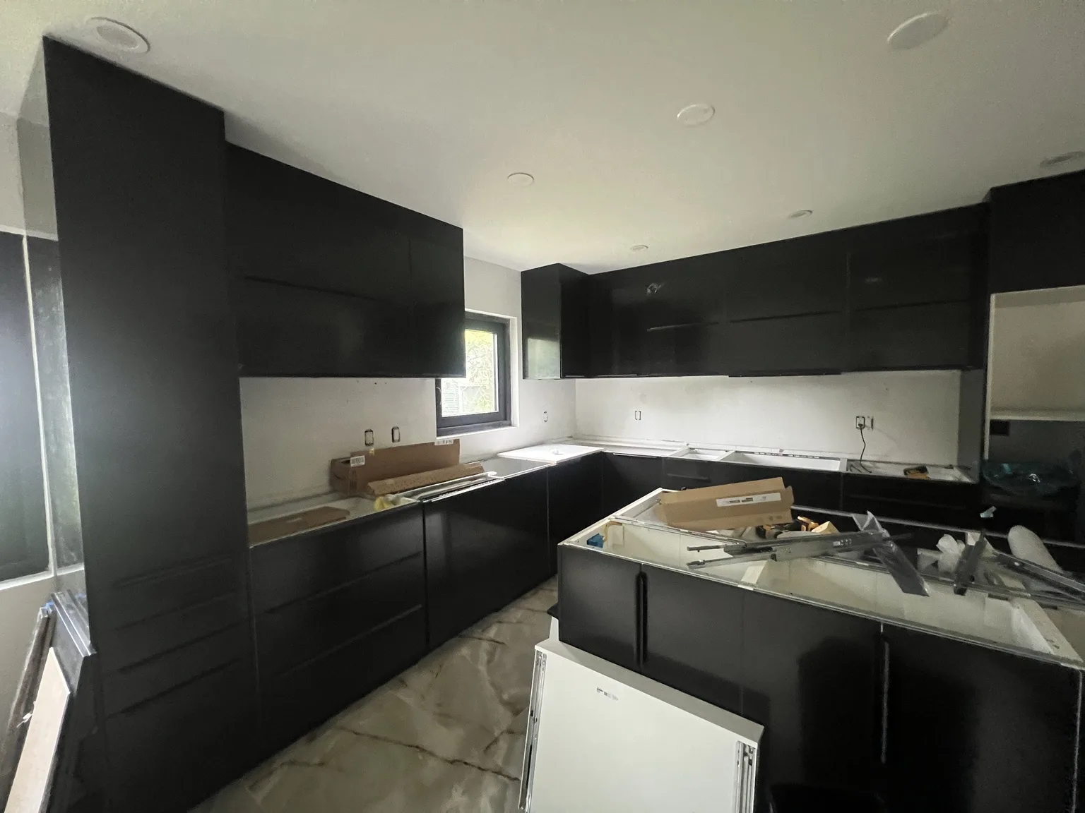 Modern Black Cabinet Kitchen
